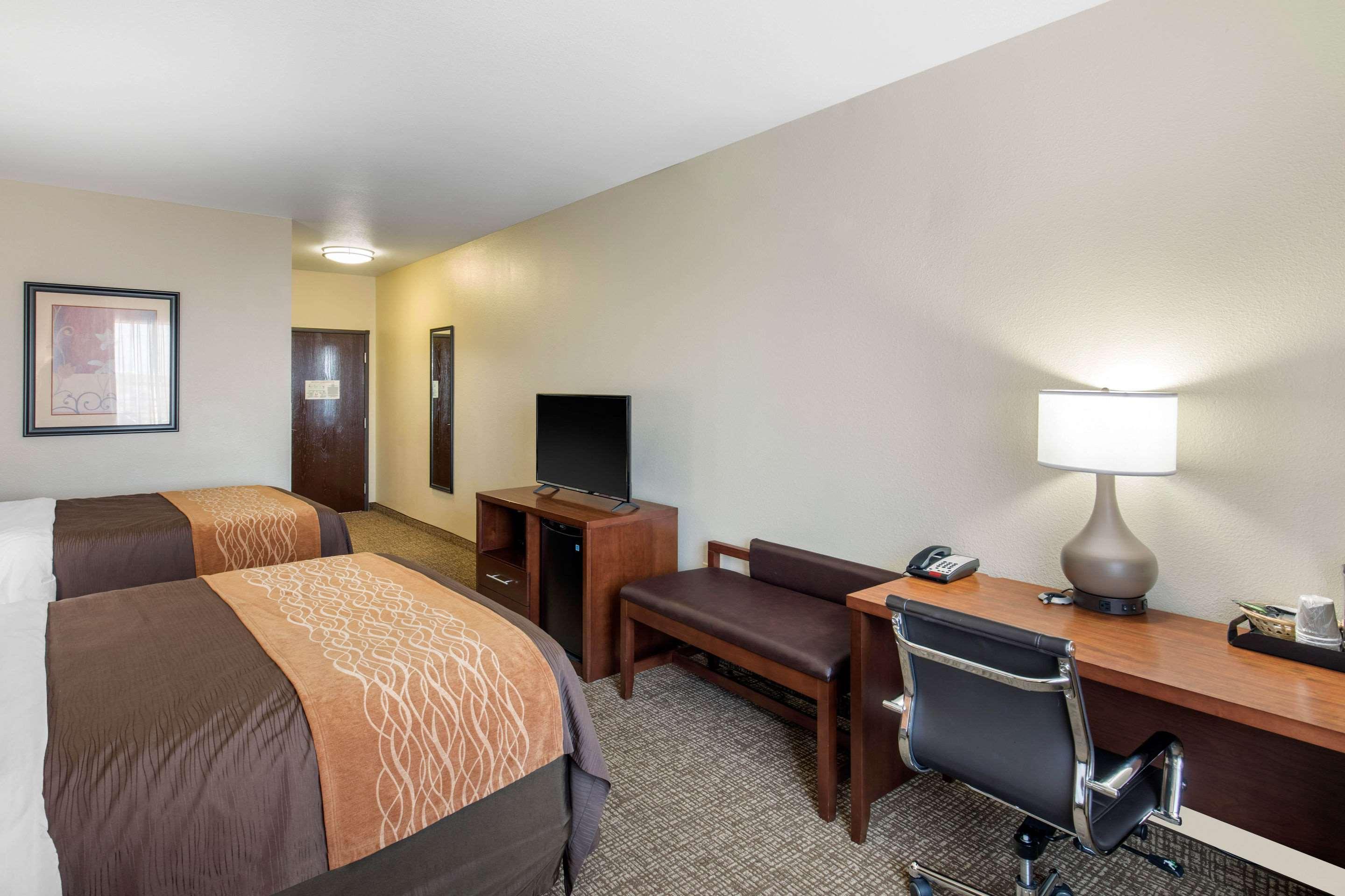 Comfort Inn Near Unt Denton Exterior photo